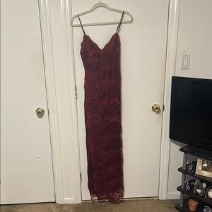 Elegant Burgundy Lace Dress